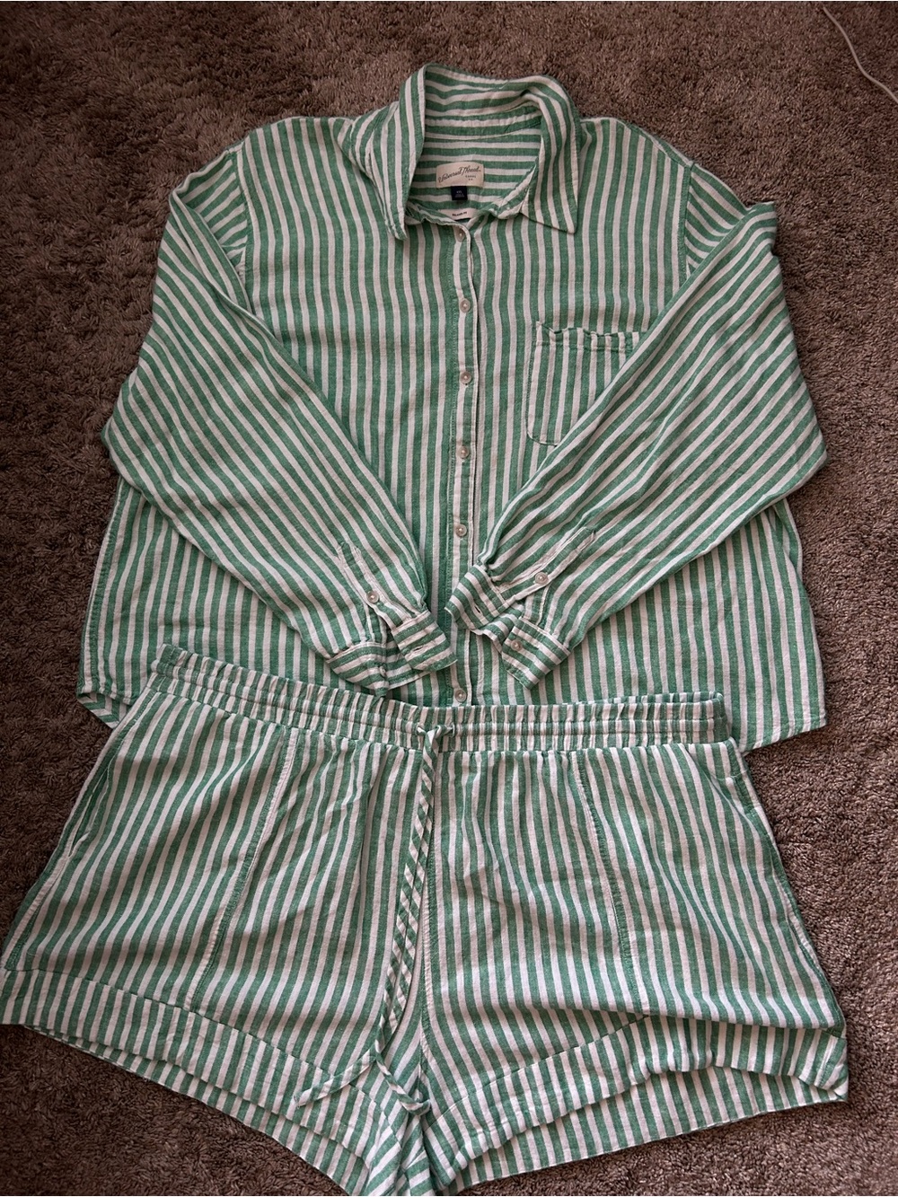 Universal Thread Green and White Striped Women’s Short and Button Down Set
